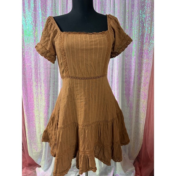 American Eagle Outfitters Dresses & Skirts - American Eagle Brown Lace Trim Tiered Mini Dress Womens Medium Smocked Boho Rust